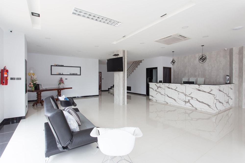 Well Timed Hotel Krabi town Екстериор снимка